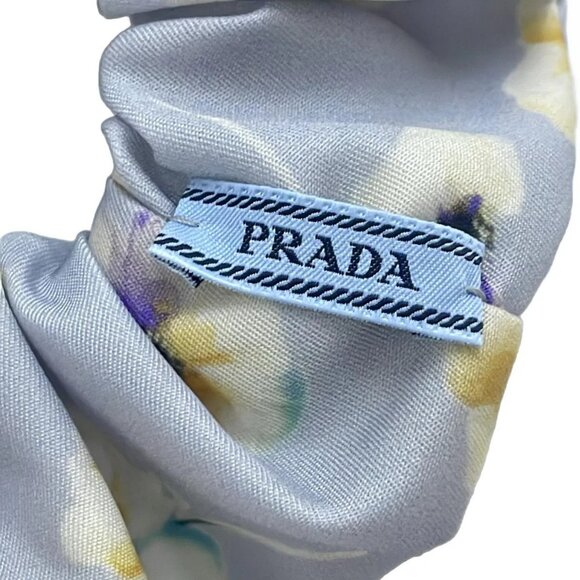 Auth PRADA Printed Re-Nylon Chou-Chou - Pearl gray (gray) White Multi) - Picture 3 of 3